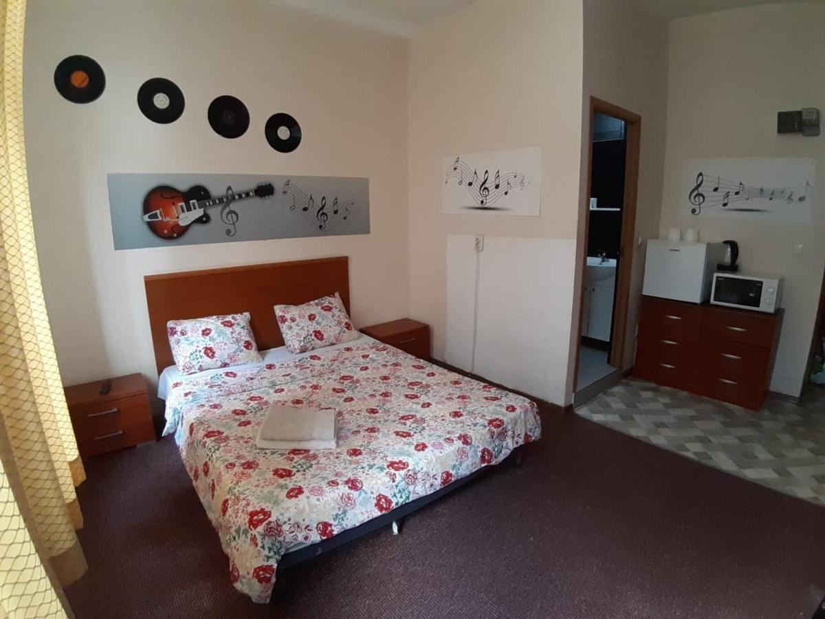 Old Town Friendly And Lovely Apartment Бухарест Екстер'єр фото