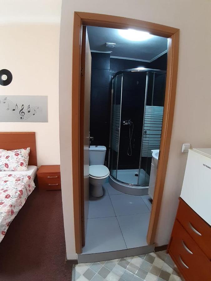 Old Town Friendly And Lovely Apartment Бухарест Екстер'єр фото